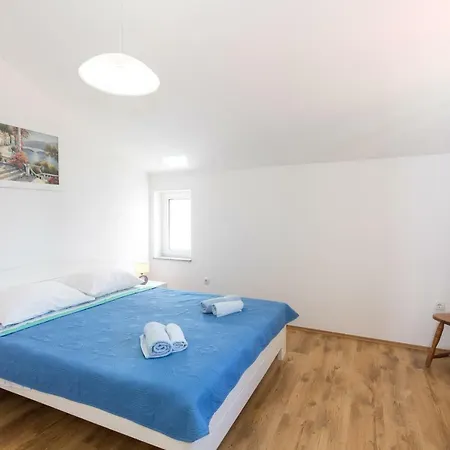 Nino Apartament Malinska