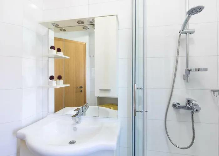 Nino Apartament *