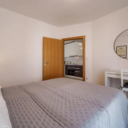 Nino Apartman *