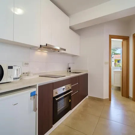 Apartman Nino Malinska
