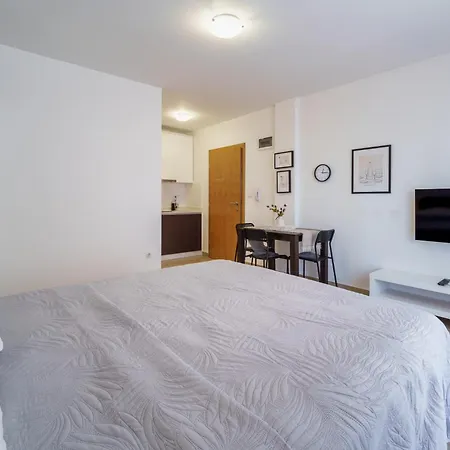 Nino Apartman Malinska