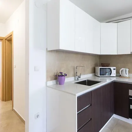 Nino Apartment