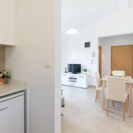 Nino Apartment