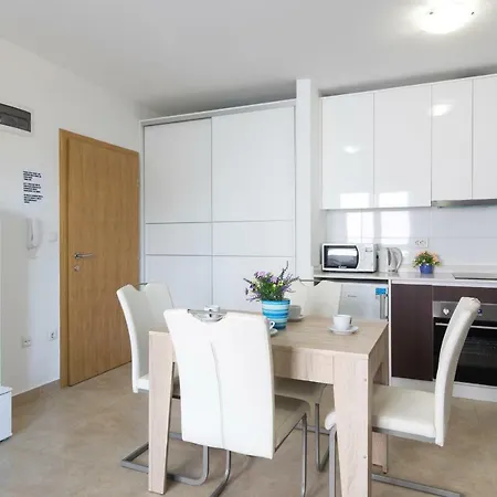 Nino 公寓 马林斯卡